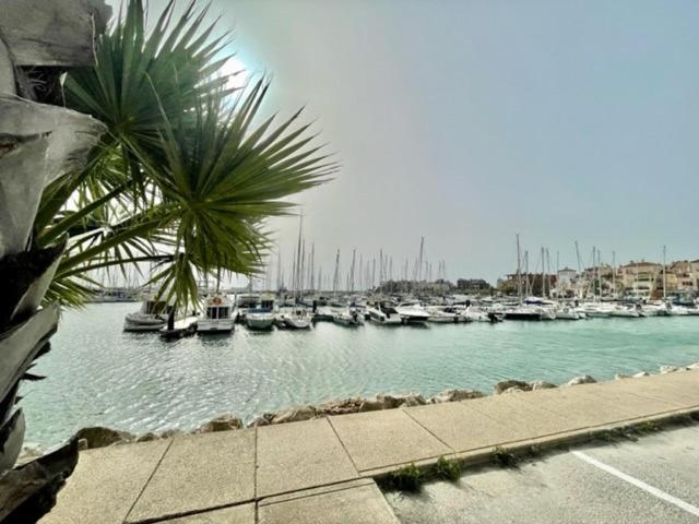 Gatu Sherry, Junto Puerto Deportivo Y Playa " Preferente Mayores De 25 Anos Y Familias " Ел Пуерто де Санта Мария Екстериор снимка